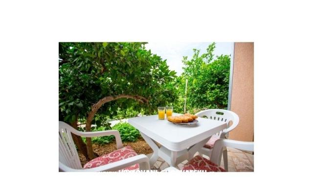 Apartmaji Iva Brstilo Stanići - apartmaji Omiš Hrvaška