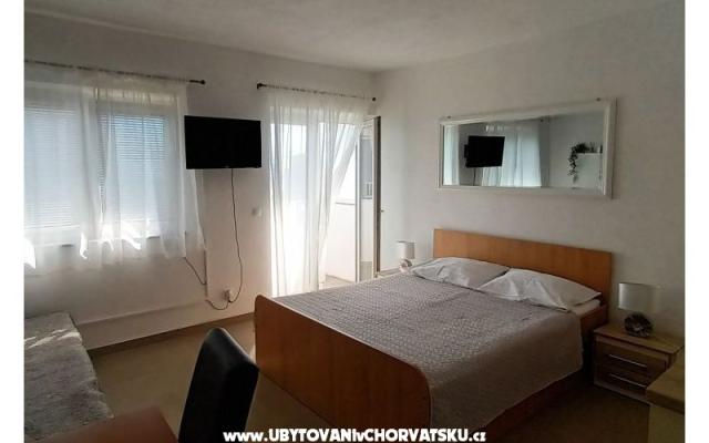 Apartmaji Monika - apartmaji Omiš Hrvaška