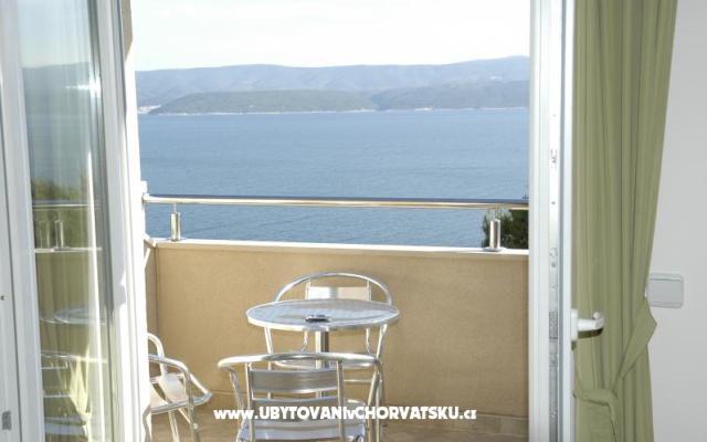 Apartmaji Nedo Dalmatia - apartmaji Omiš Hrvaška