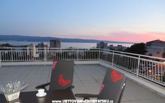 Duće-Omiš - apartmaji Omiš Hrvaška