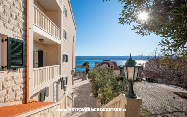 Family Sobe &amp; Apartmaji Omis - apartmaji Omiš Hrvaška