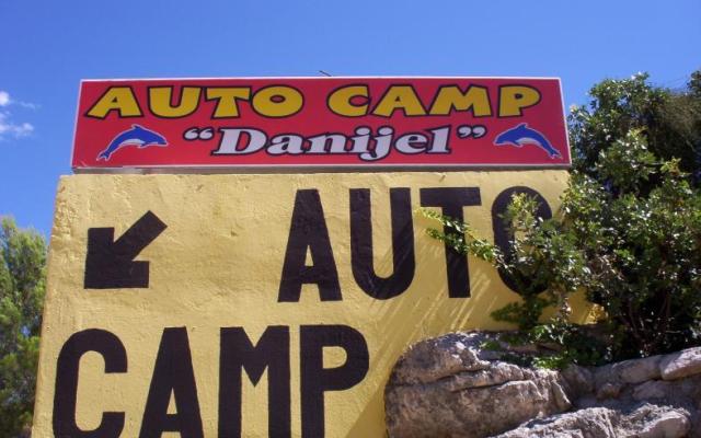 KEMP Daniel - apartmaji Omiš Hrvaška