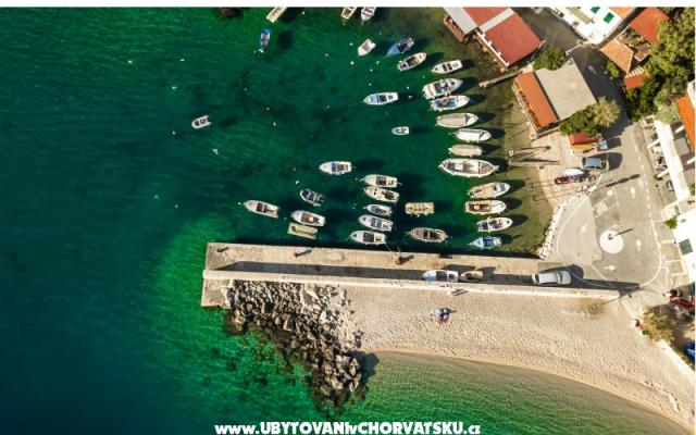 Počitniški dom Villa Stina - apartmaji Omiš Hrvaška