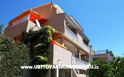 Apartmaji Bionda - apartmaji Omiš Hrvaška