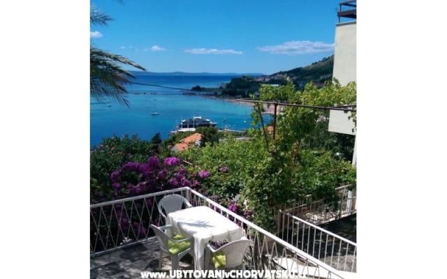 Studio apartman Dinka - apartmaji Omiš Hrvaška