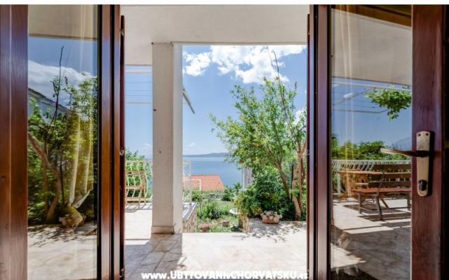 Vila Bistra - apartmaji Omiš Hrvaška