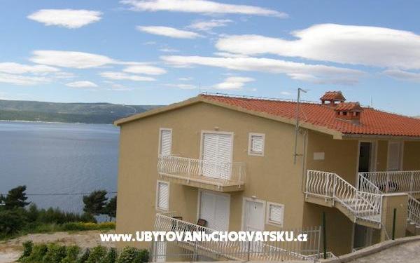 Villa Zrivan - apartmaji Omiš Hrvaška