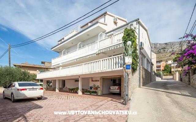 Vila Mandalinić - apartmaji Omiš Hrvaška