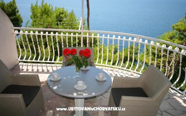 Villa Jadranka - apartmaji Omiš Hrvaška
