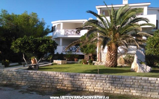 Apartma s pogledom na more - apartmaji otok Pag Hrvaška