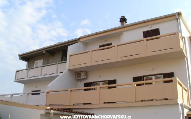 Apartmaji PAG "Vodice" - apartmaji otok Pag Hrvaška