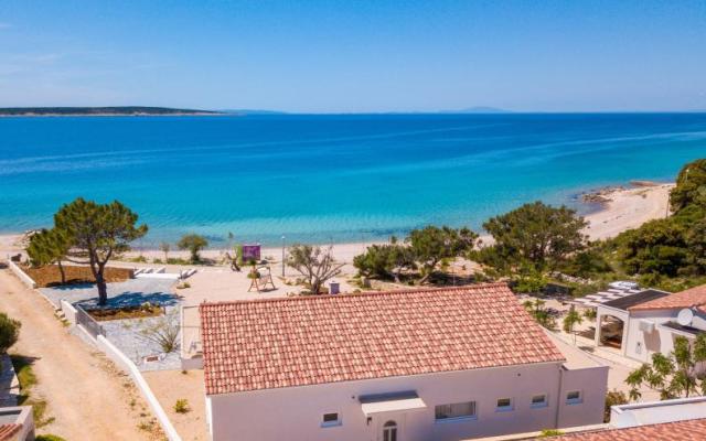 Holiday Hiša Paladina - apartmaji otok Pag Hrvaška