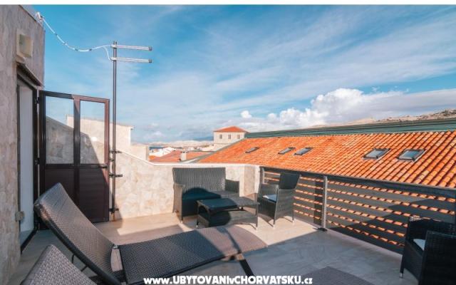 Pag Holiday Home - apartmaji otok Pag Hrvaška
