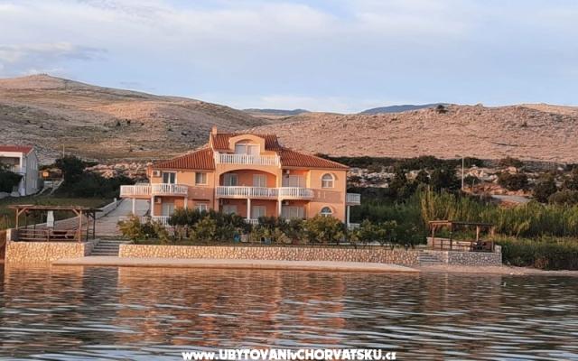 Villa Maestral - apartmaji otok Pag Hrvaška