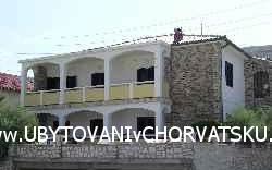 Apartmaji Mario - apartmaji otok Pag Hrvaška