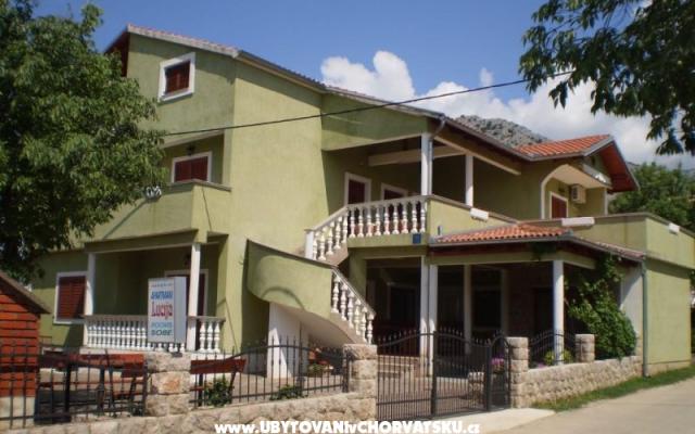 Apartmaji Lucija - apartmaji Starigrad Paklenica Hrvaška