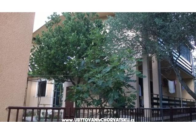 Apartmaji Luka &amp; Lea - apartmaji Starigrad Paklenica Hrvaška