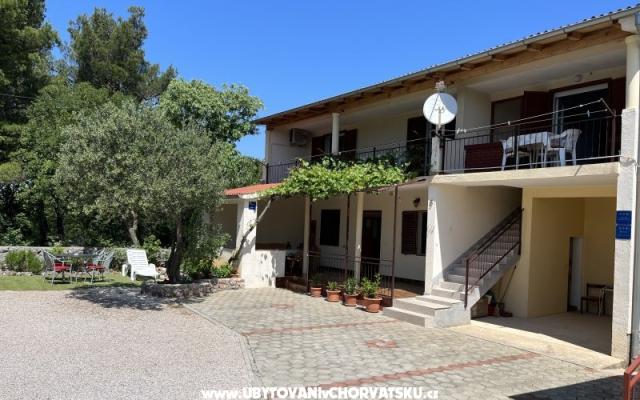 Apartmaji Sekana - apartmaji Starigrad Paklenica Hrvaška