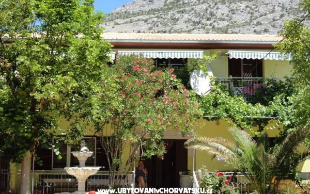 Apartmaji Velebit - apartmaji Starigrad Paklenica Hrvaška