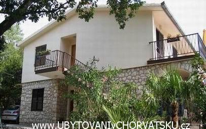 Apartmaji Krešo - apartmaji Starigrad Paklenica Hrvaška