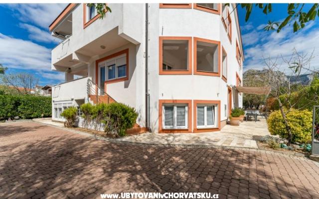 Apartmaji Argyruntum - apartmaji Starigrad Paklenica Hrvaška