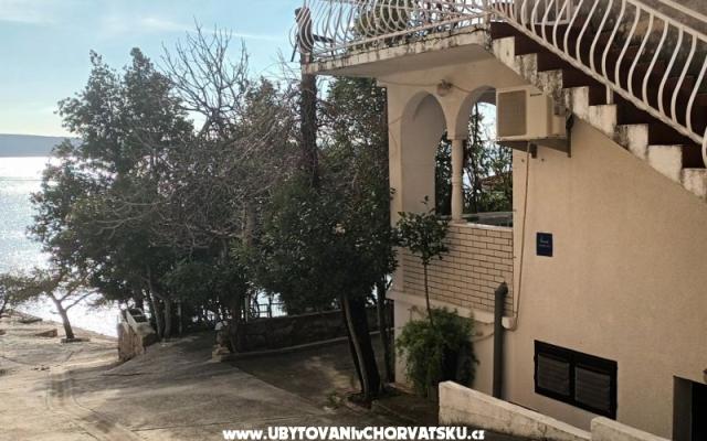 MALA LAGUNA - apartmaji Starigrad Paklenica Hrvaška