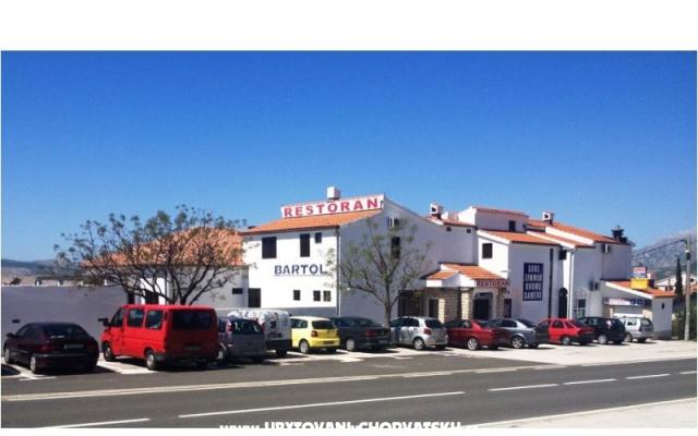 Sobe Bartol - apartmaji Starigrad Paklenica Hrvaška