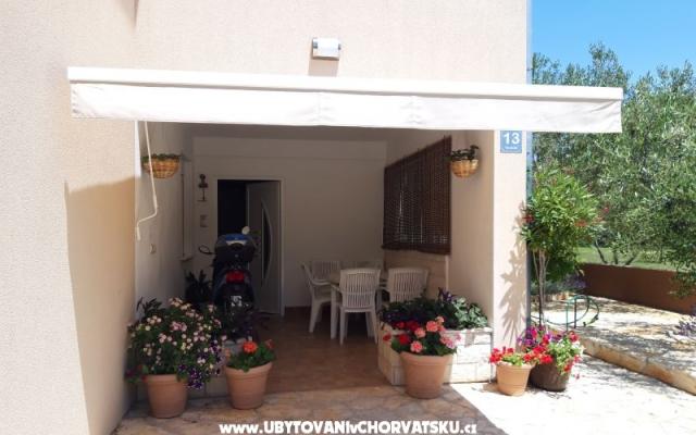 Apartma Pakoštane - apartmaji Pakoštane Hrvaška