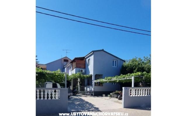 Apartmaji Anka - apartmaji Pakoštane Hrvaška