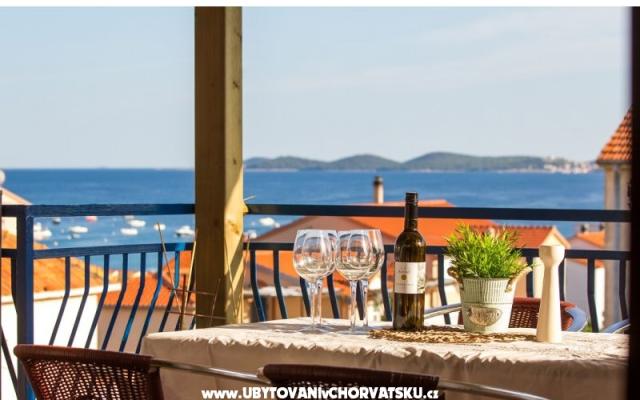 Apartmaji Ino - apartmaji Pakoštane Hrvaška