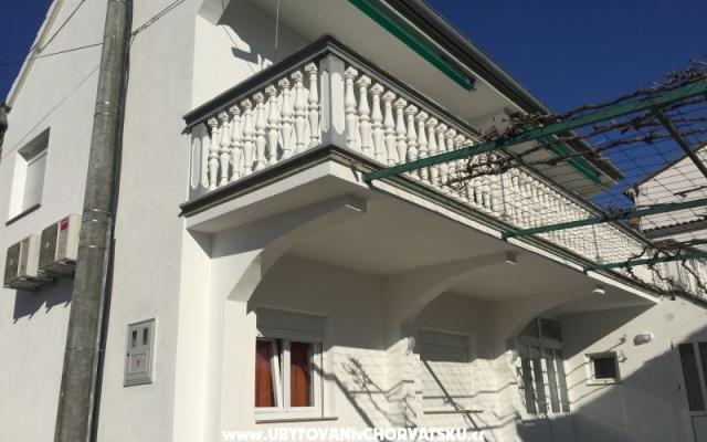 Apartmaji Ivan - apartmaji Pakoštane Hrvaška