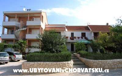 Apartmaji Zdenka - apartmaji Pakoštane Hrvaška