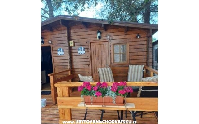 Chatky v Pakoštane - apartmaji Pakoštane Hrvaška