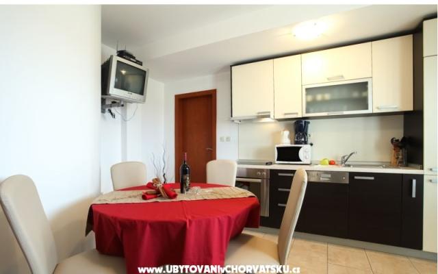 Pakoštane Apartmaji Di-Ana - apartmaji Pakoštane Hrvaška