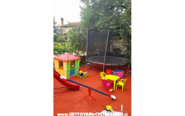 Apartmaji Pipi - apartmaji Pakoštane Hrvaška