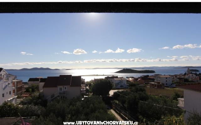 Seaview Hiša - apartmaji Pakoštane Hrvaška