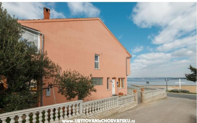 Apartma Pandula - apartmaji otok Pašman Hrvaška