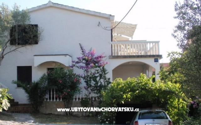 Apartmaji Micka - apartmaji otok Pašman Hrvaška