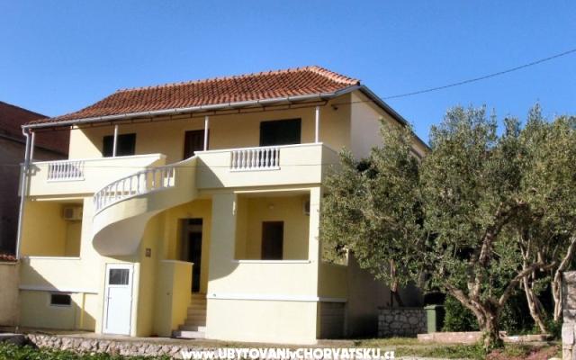 Apartmaji Muscet - apartmaji otok Pašman Hrvaška