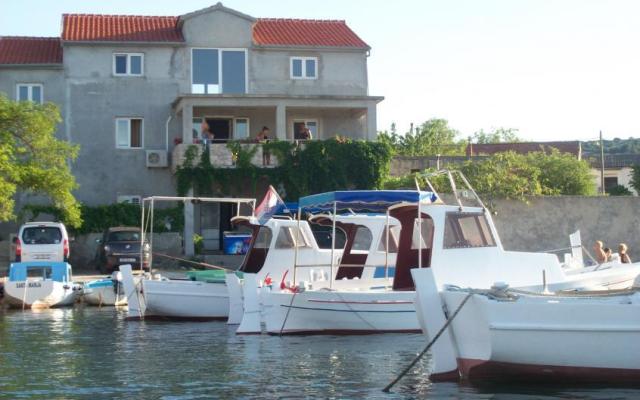 Apartmaji na moru - apartmaji otok Pašman Hrvaška