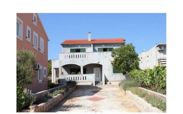 Banj Apartmaji - apartmaji otok Pašman Hrvaška