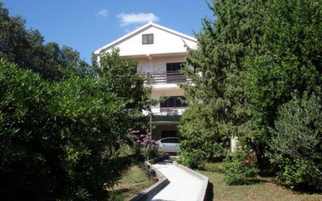 Apartma Puhalovic Emil - apartmaji Petrčane Hrvaška
