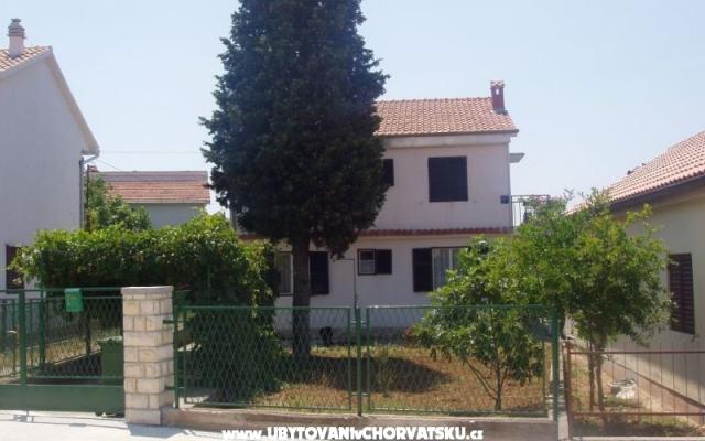 Apartma Jagoda - apartmaji Pirovac Hrvaška