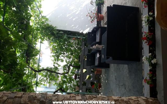 Apartma Romeo - apartmaji Pirovac Hrvaška