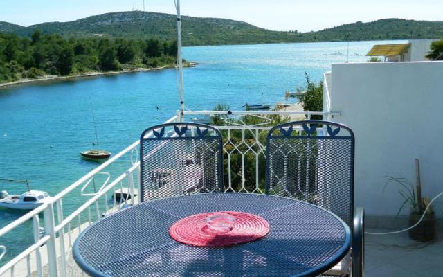 Apartmaji  - apartmaji Pirovac Hrvaška