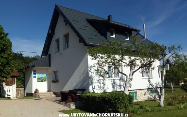 Guest Hiša Lipov Hlad - apartmaji Plitvice Hrvaška