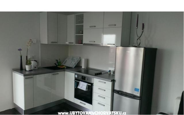 Apartmaji Pivac - apartmaji Podgora Hrvaška