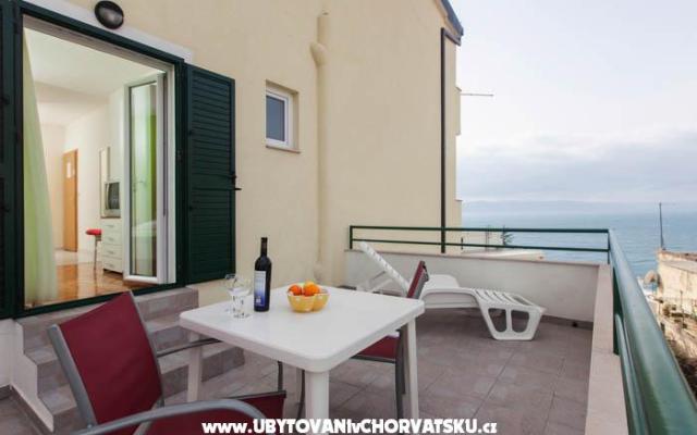 Apartmaji Niko Podgora - apartmaji Podgora Hrvaška