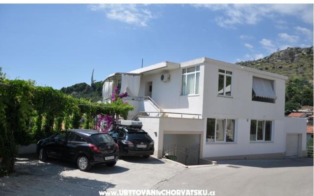 Villa NADA - apartmaji Podgora Hrvaška