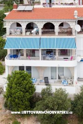 Villa Nola - apartmaji Podgora Hrvaška